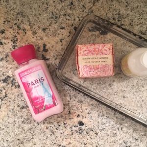 Paris Amour Travel Sized Body Lotion